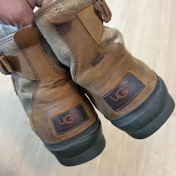 UGG Waterproof Boot Shearling Womens 7.5 - Picture 6 of 15